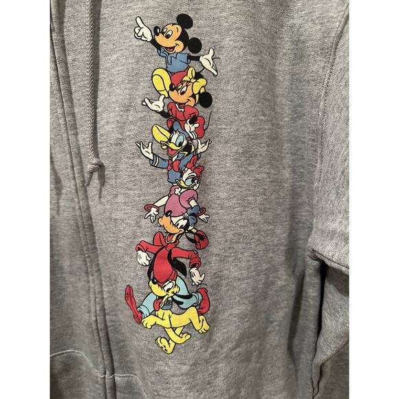 NWOT Disney Mickey and Friends Vintage Character Full Zipper Grey Hoodie M - Picture 2 of 3